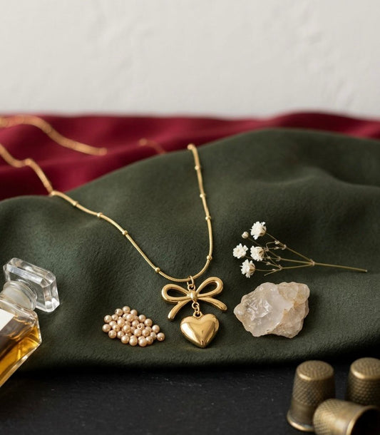 ✨ Golden Bow Heart Necklace ✨