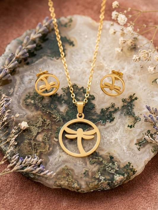 Golden Dragonfly Jewelry Set – Grace in Every Detail