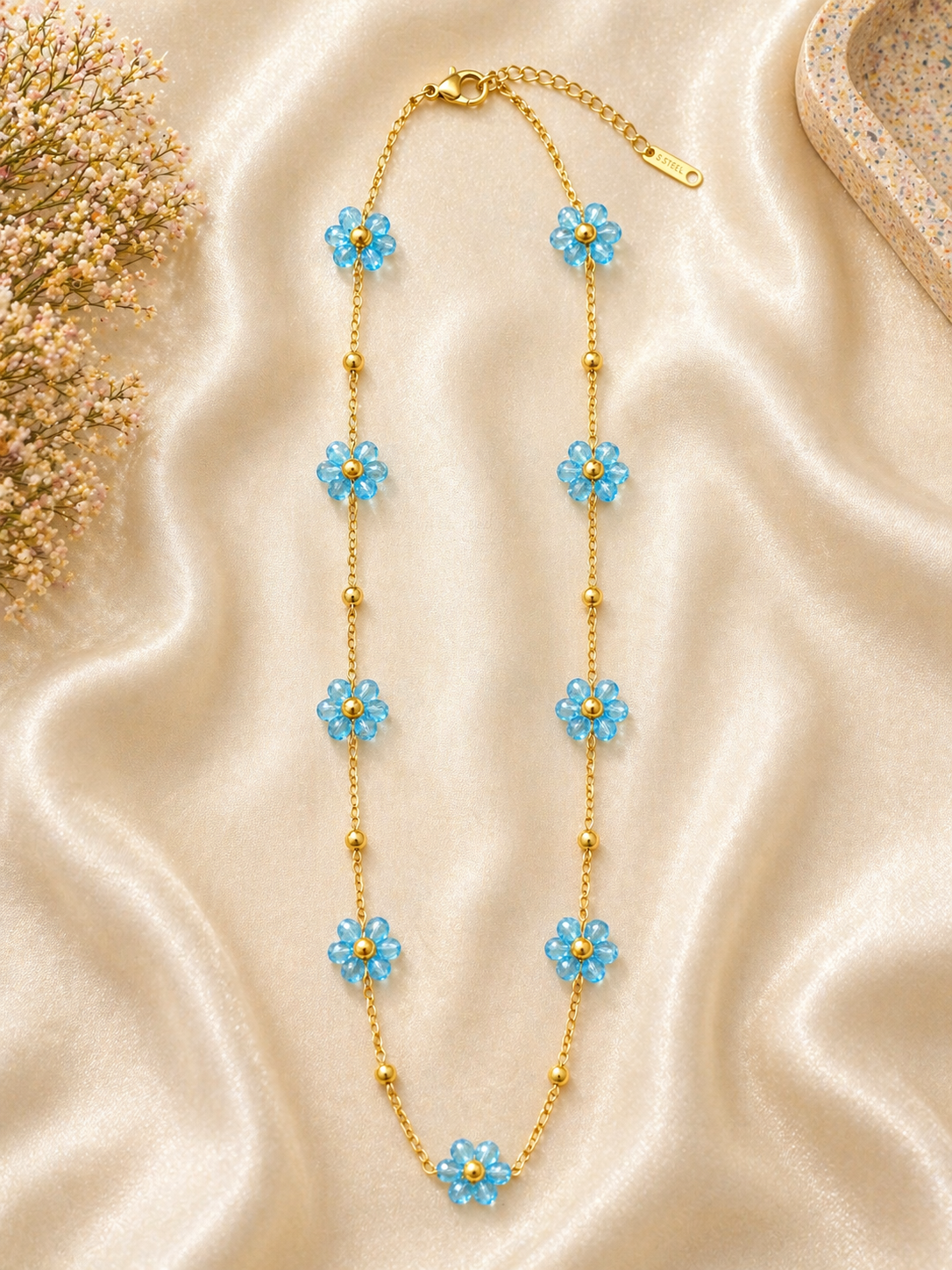 Safar Daisy Bloom Necklace Collection