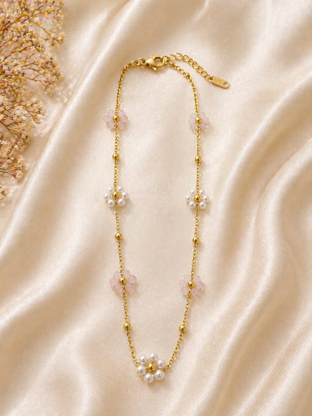 Safar Daisy Bloom Necklace Collection