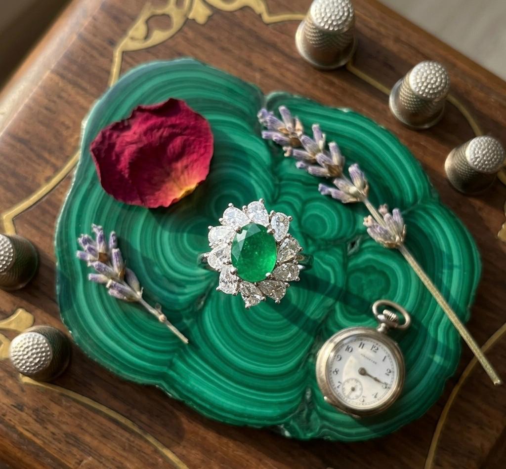 💚 Royal Bloom Halo Ring Collection